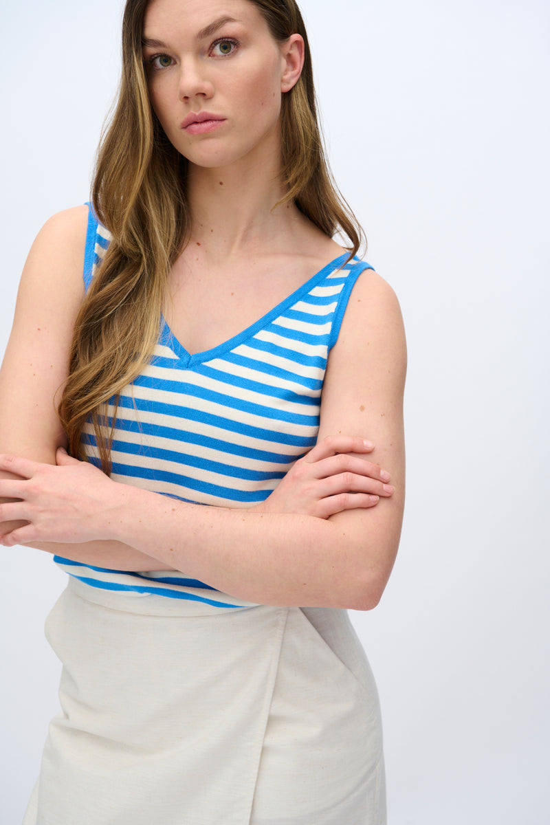 moves Alanna knit top 4350 Top 4247 Diva Blue
